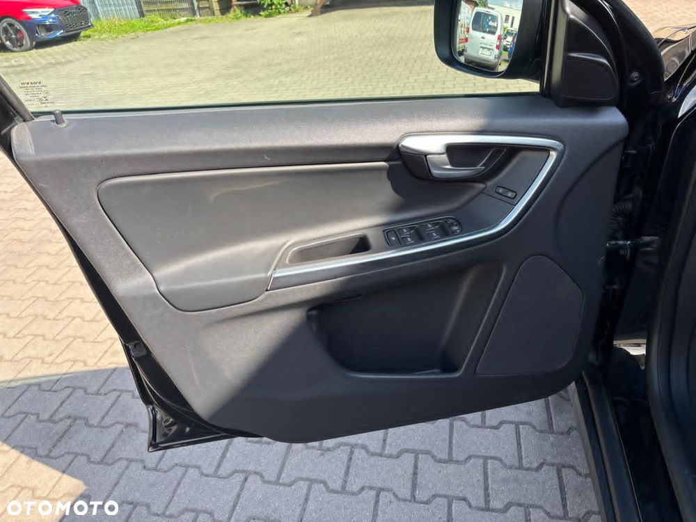 Volvo XC 60 - 21