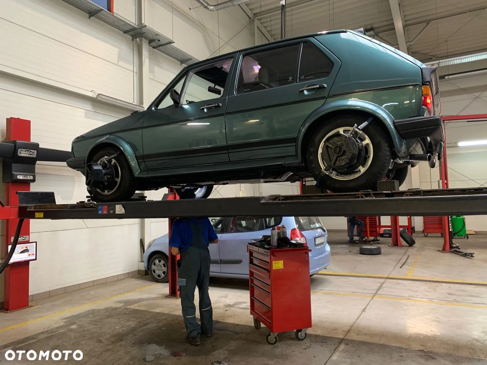 Volkswagen Golf 1.8 GTI - 36