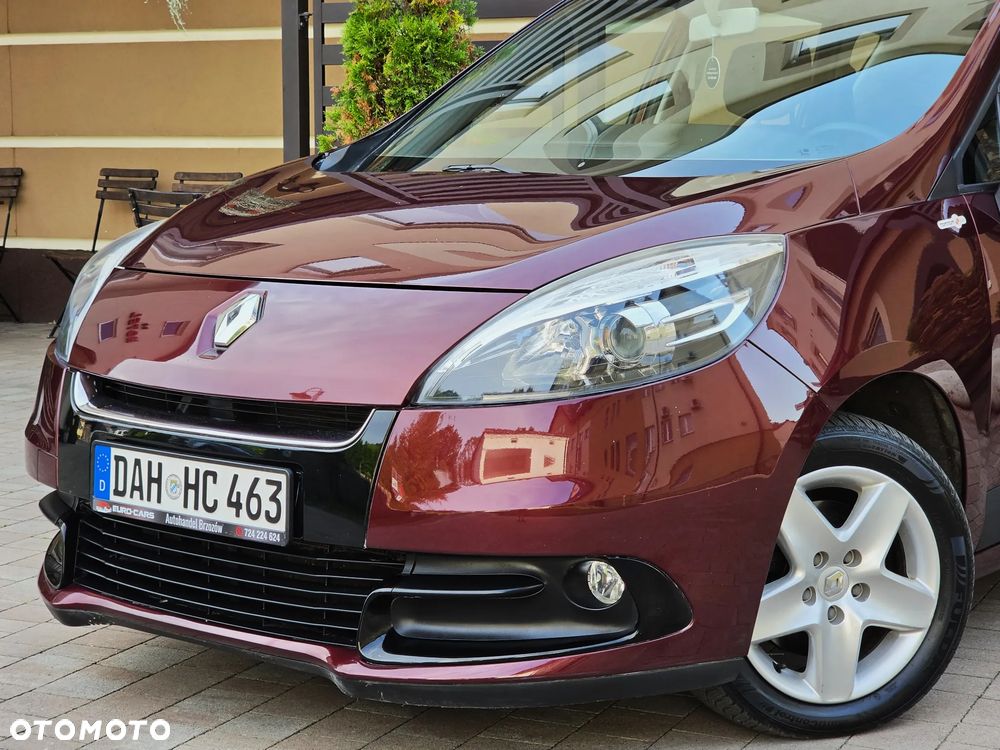 Renault Scenic 1.6 16V 110 TomTom Edition - 9