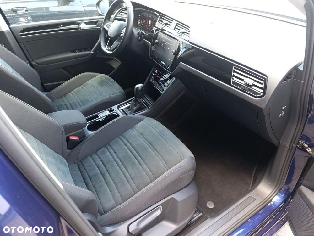 Volkswagen Touran - 19
