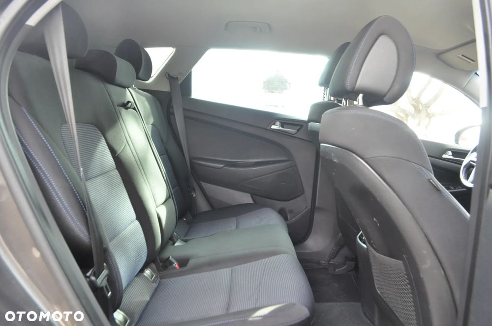 Hyundai Tucson 1.7 CRDI BlueDrive Style 2WD - 6