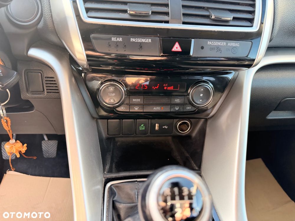 Mitsubishi Eclipse Cross 1.5 T GPF Invite - 12