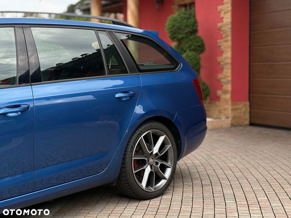 Skoda Octavia 2.0 TDI RS - 11