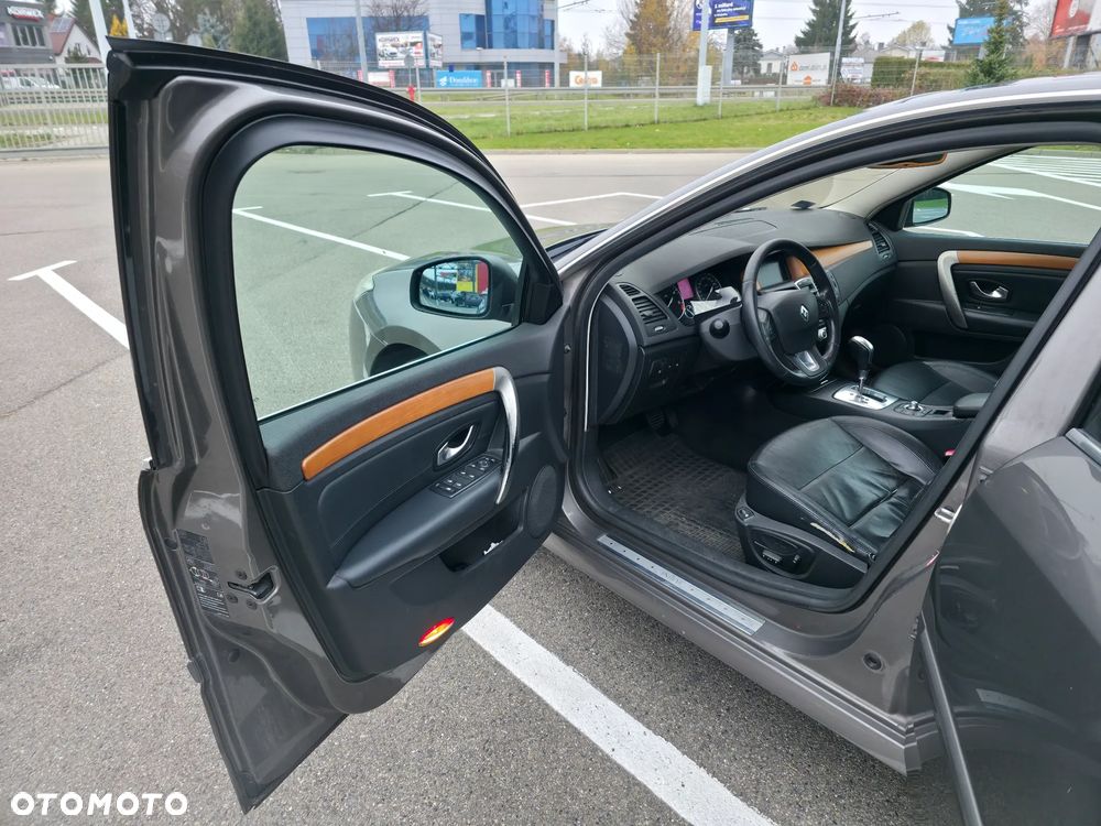 Renault Laguna 2.0 DCi Initiale - 12