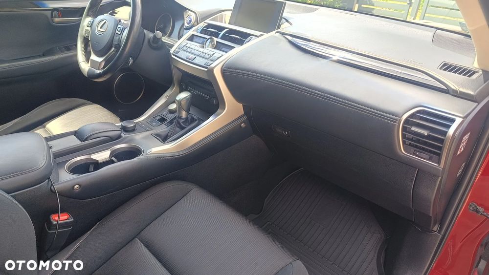 Lexus NX 300h Elegance AWD - 6