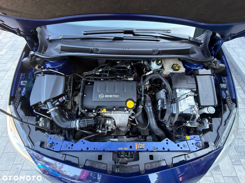 Opel Astra 1.4 T Sport - 33