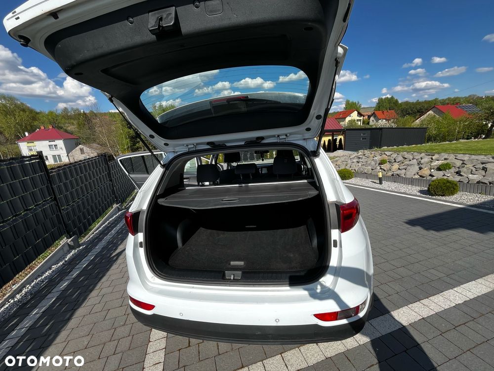 Kia Sportage 1.7 CRDI 2WD ISG Dream-Team Edition - 11