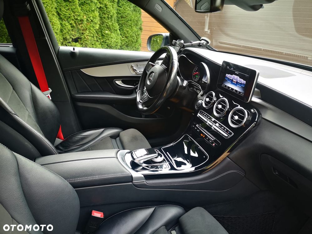 Mercedes-Benz GLC - 9