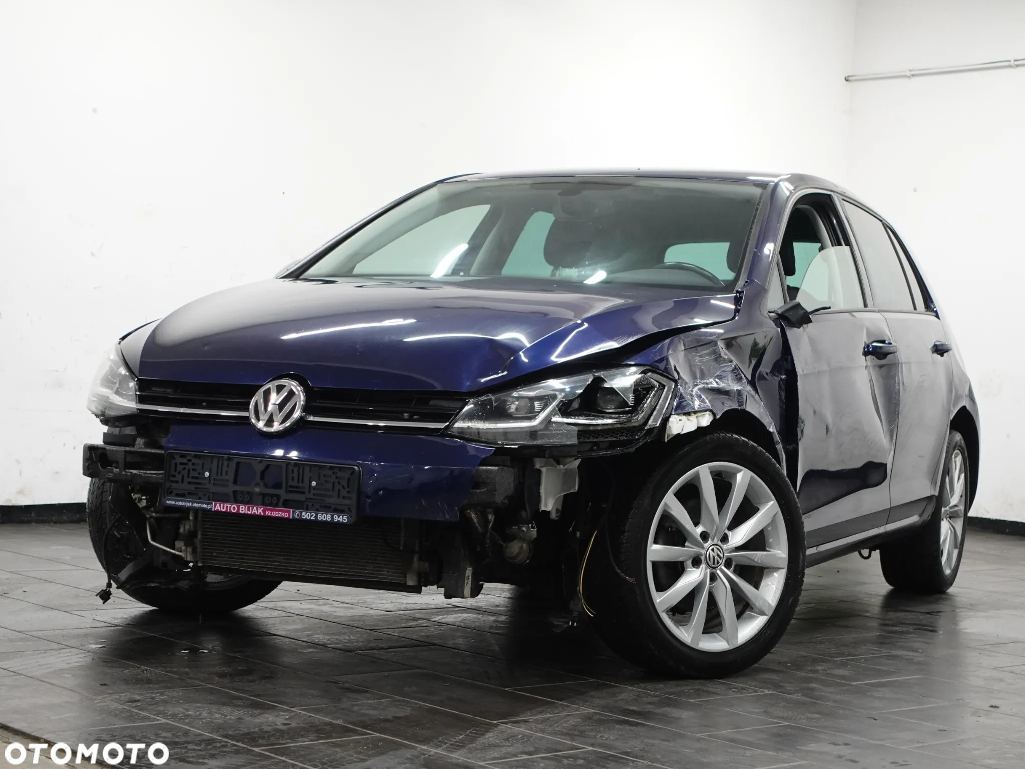 Volkswagen Golf 2.0 TDI SCR Highline - 21