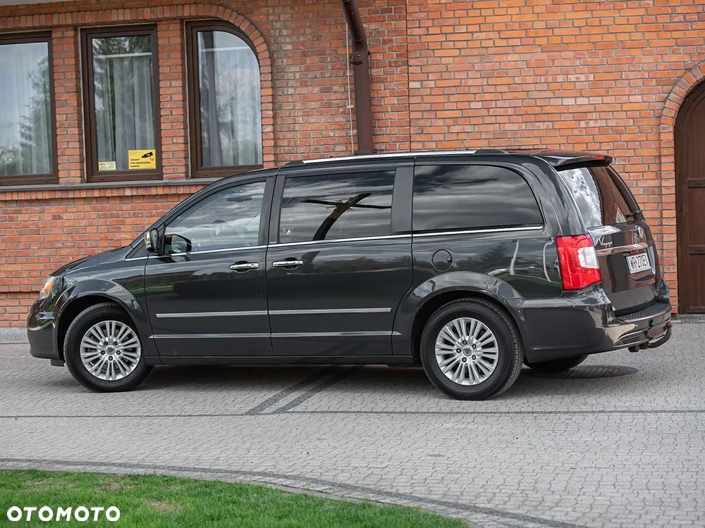 Lancia Voyager 2.8CRD Gold - 3
