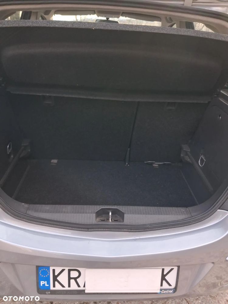 Opel Corsa 1.4 16V Enjoy - 8