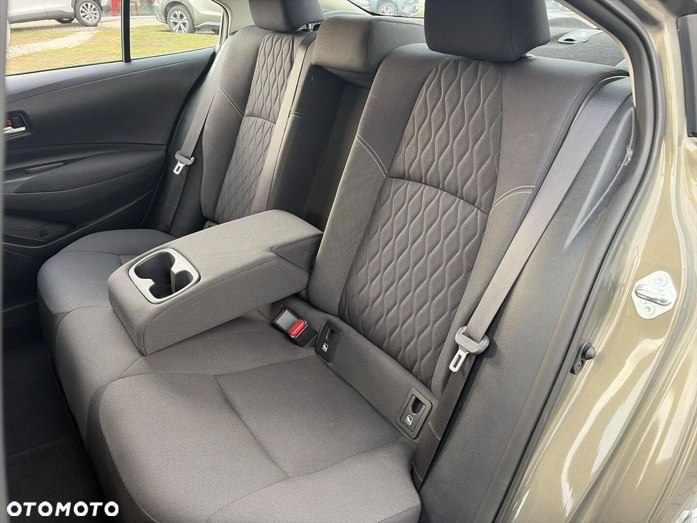 Toyota Corolla - 21