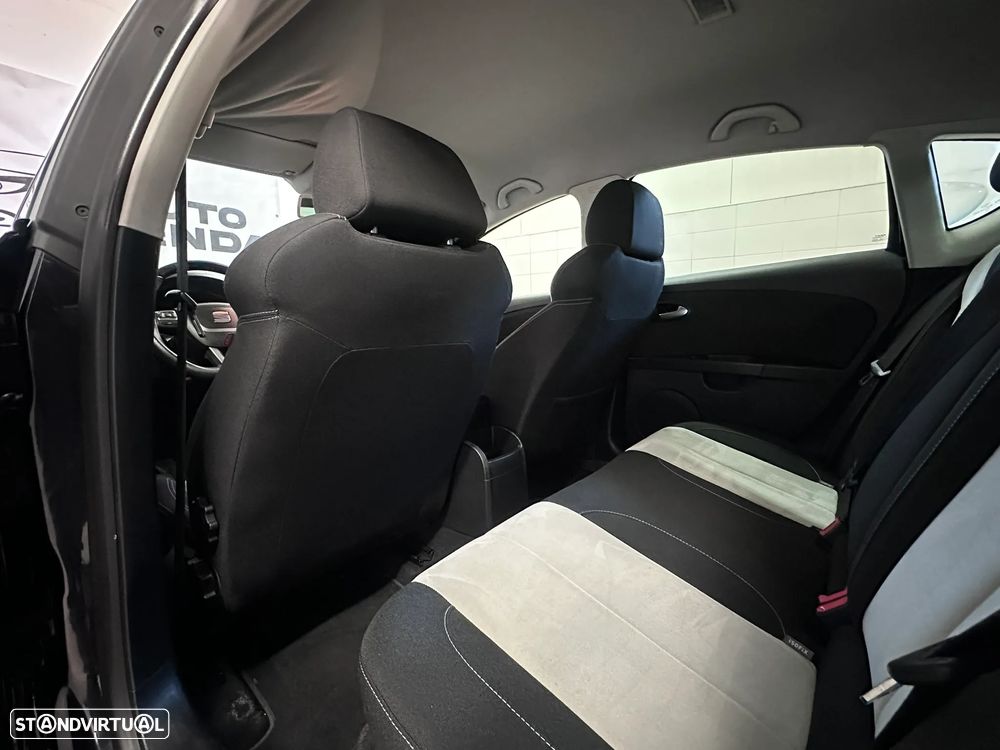 SEAT Leon 2.0 TDI FR DPF - 14