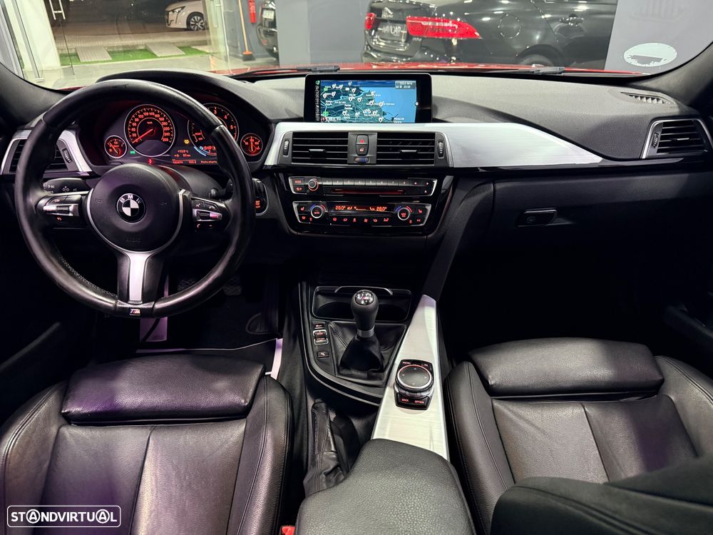 BMW 320 d Pack M - 13