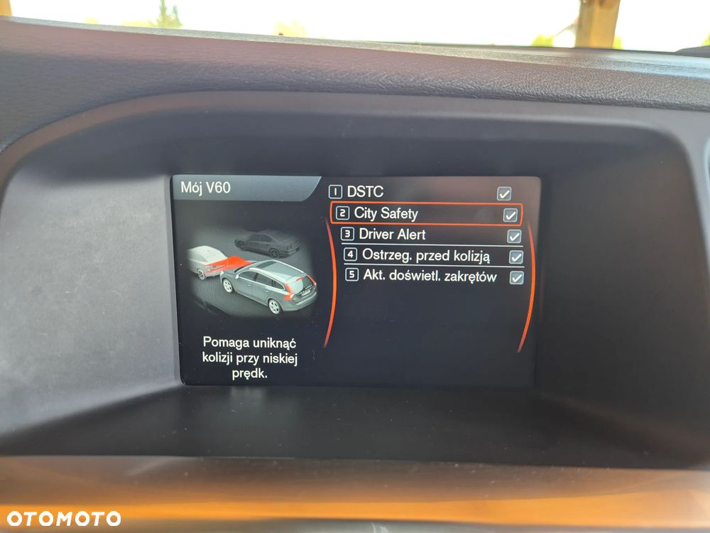 Volvo V60 D3 Summum - 19