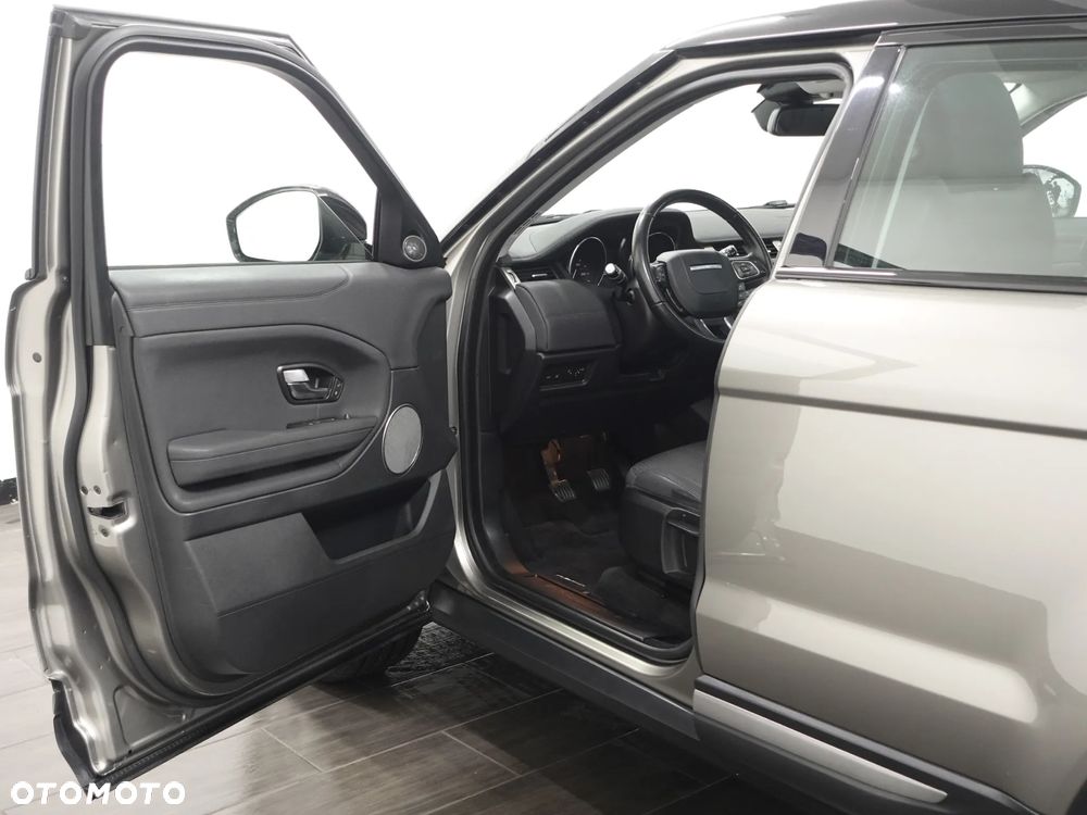 Land Rover Range Rover Evoque - 16