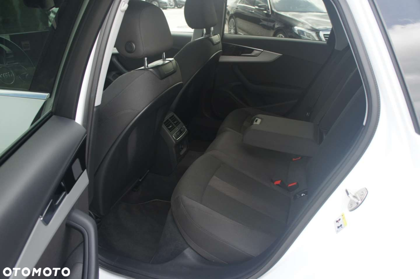 Audi A4 - 12