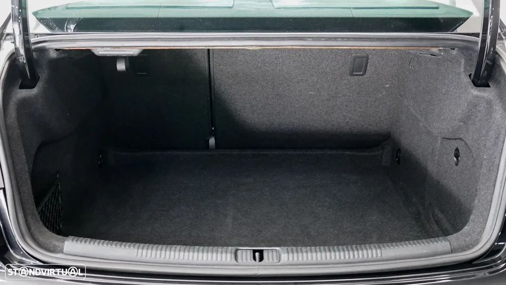 Audi A3 Limousine 1.6 TDI S-line - 33