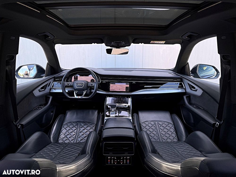 Audi Q8 - 7