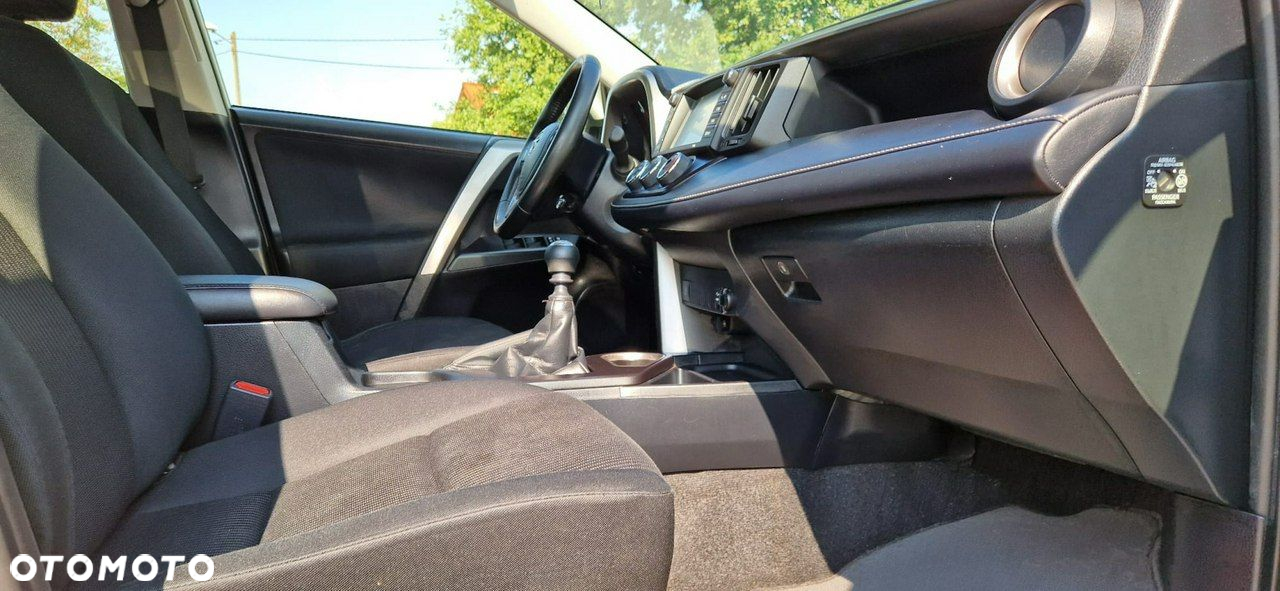 Toyota RAV4 - 29