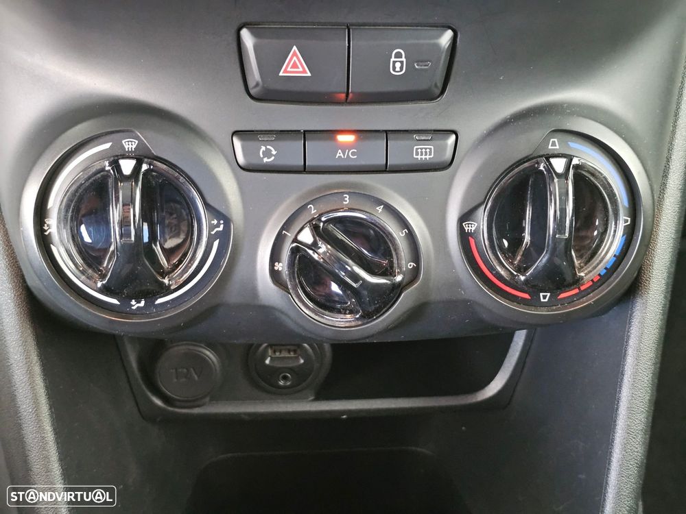 Peugeot 208 1.2 PureTech Active - 16