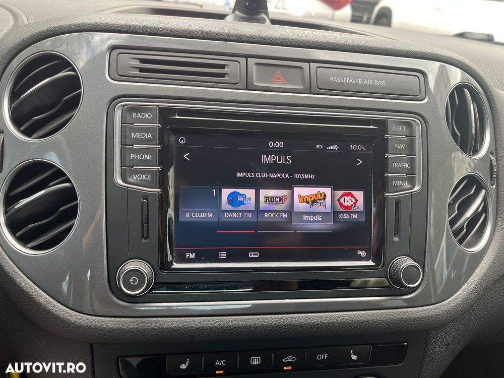 Volkswagen Tiguan 2.0 TDI SCR BlueMotion Technology Trend & Fun - 10
