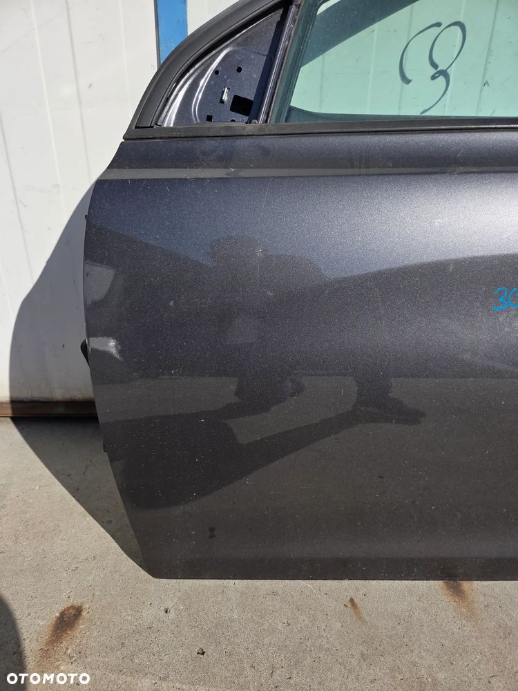 Drzwi przednie lewe Peugeot 308 T9 EVLC - 2