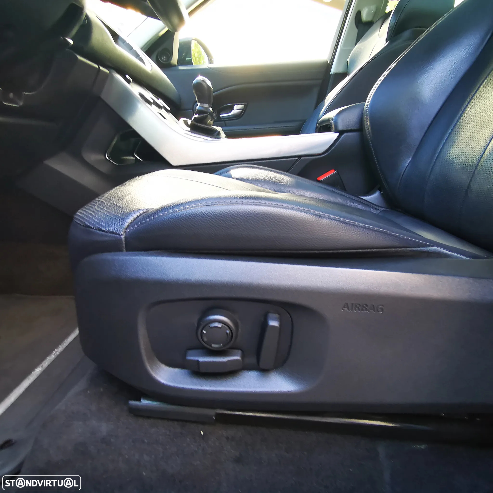 Land Rover Range Rover Evoque 2.0 eD4 SE Dynamic - 42