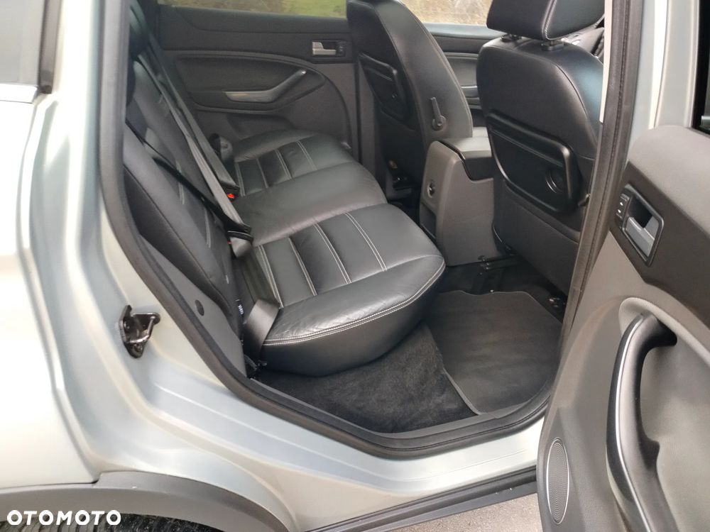 Ford Kuga 2.0 TDCi 2x4 Titanium - 19