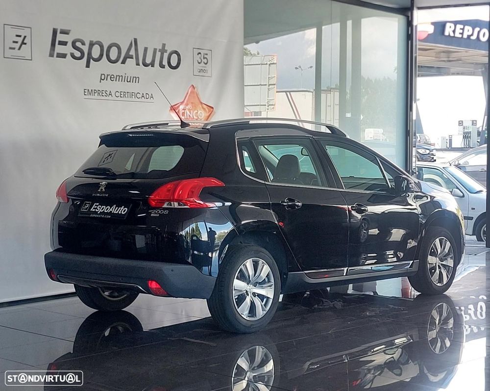 Peugeot 2008 1.2 PureTech Allure - 3