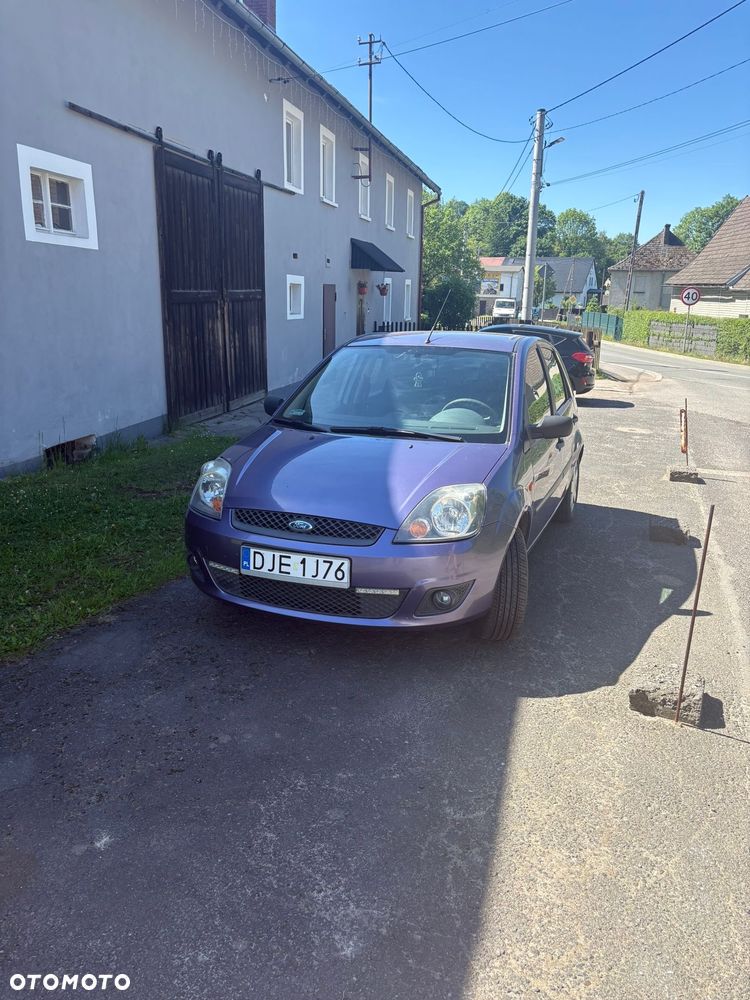Ford Fiesta 1.4 TDCI - 9