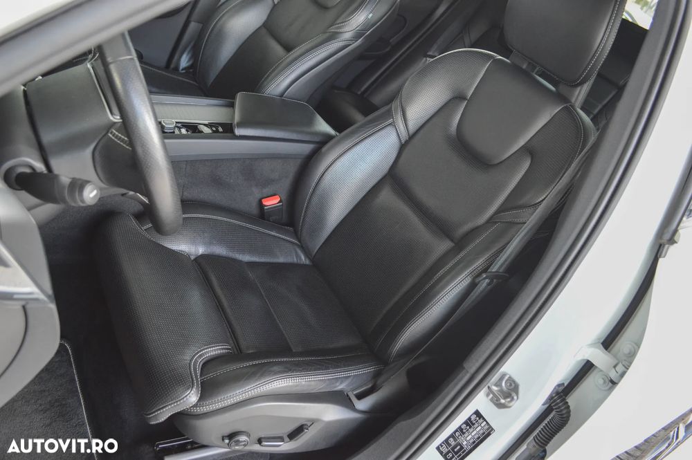Volvo XC 60 D4 AWD R-Design - 21