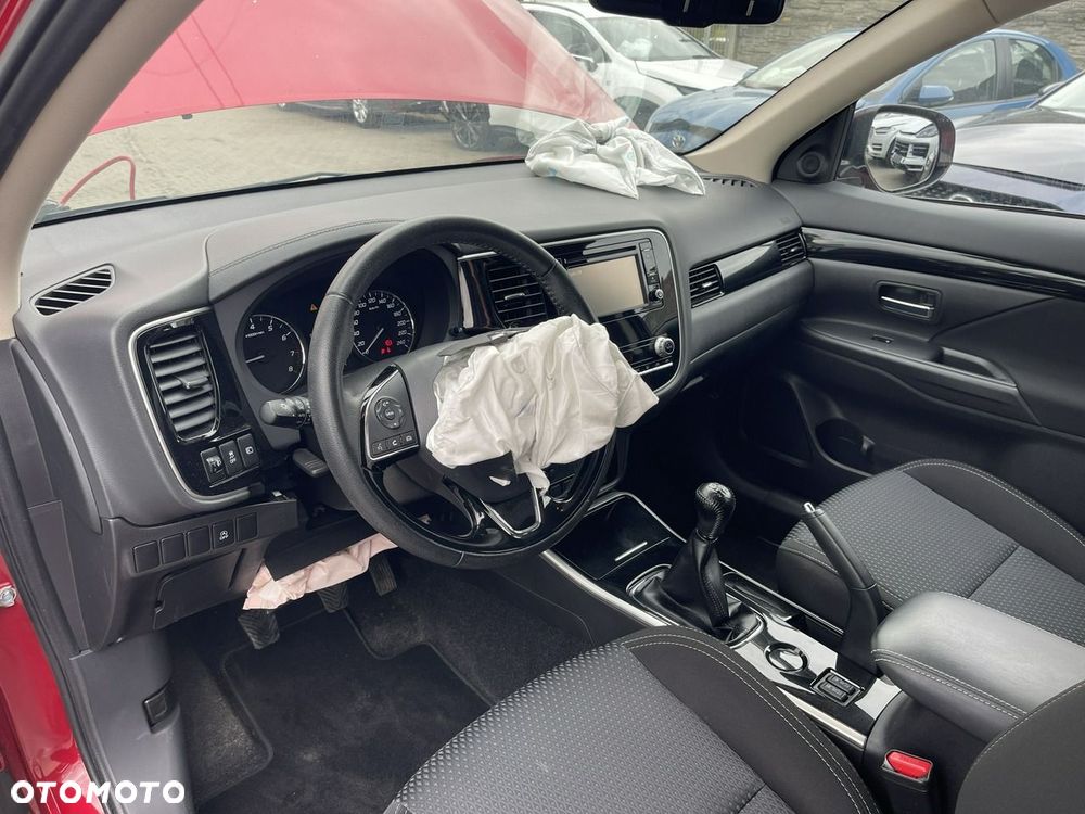Mitsubishi Outlander 2.0 2WD Plus - 7