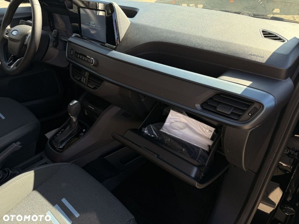 Ford Tourneo Courier - 23