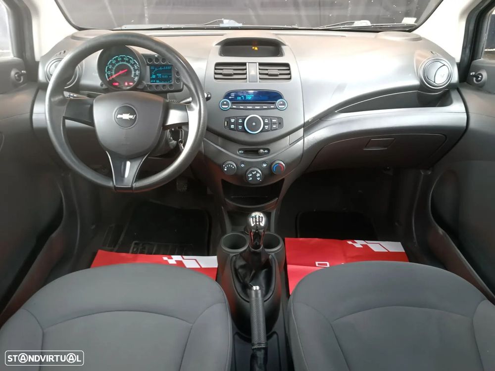 Chevrolet Spark 1.0 L Bi-Fuel - 5