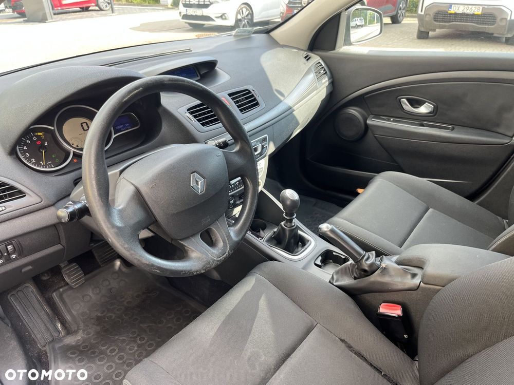 Renault Megane 1.6 16V Dynamique - 9