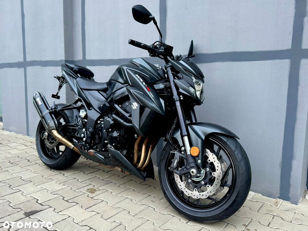 Suzuki GSX - 1