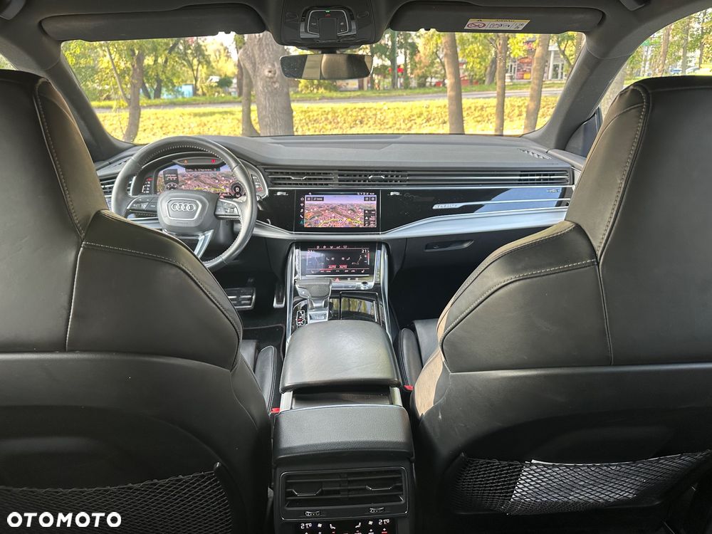 Audi Q8 - 18