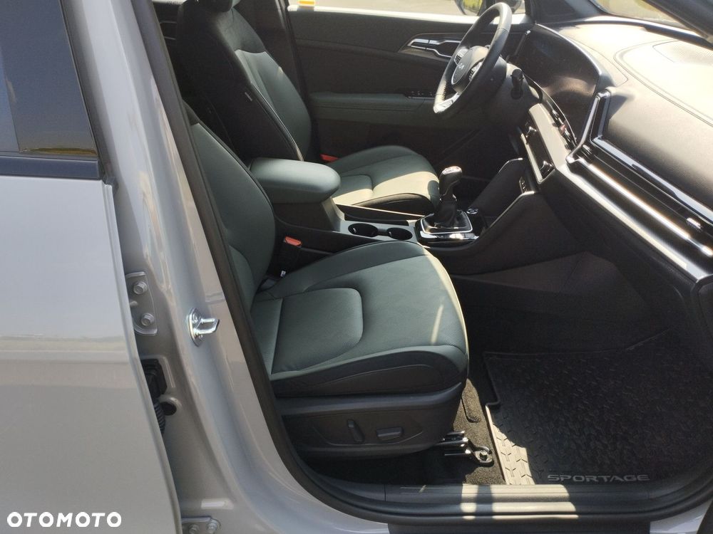 Kia Sportage 1.6 T-GDI Anniversary 2WD - 22