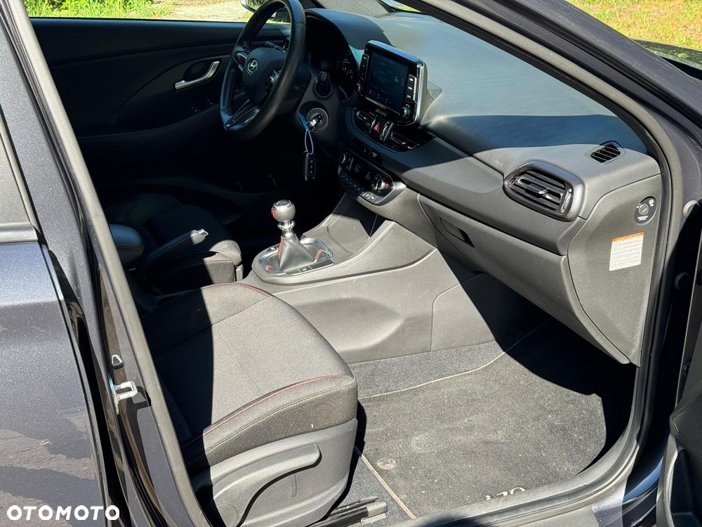 Hyundai i30 1.5 T-GDI 48V-Hybrid N-Line - 12