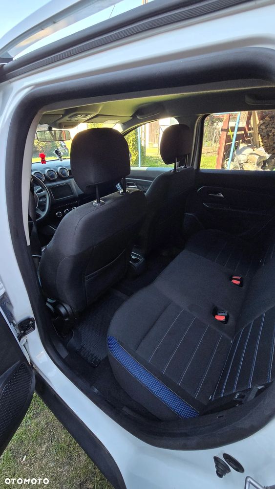 Dacia Duster 1.0 TCe SL Celebration - 9