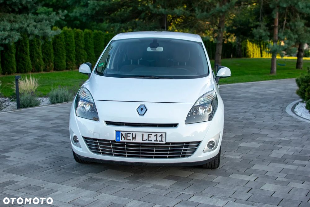 Renault Grand Scenic - 12