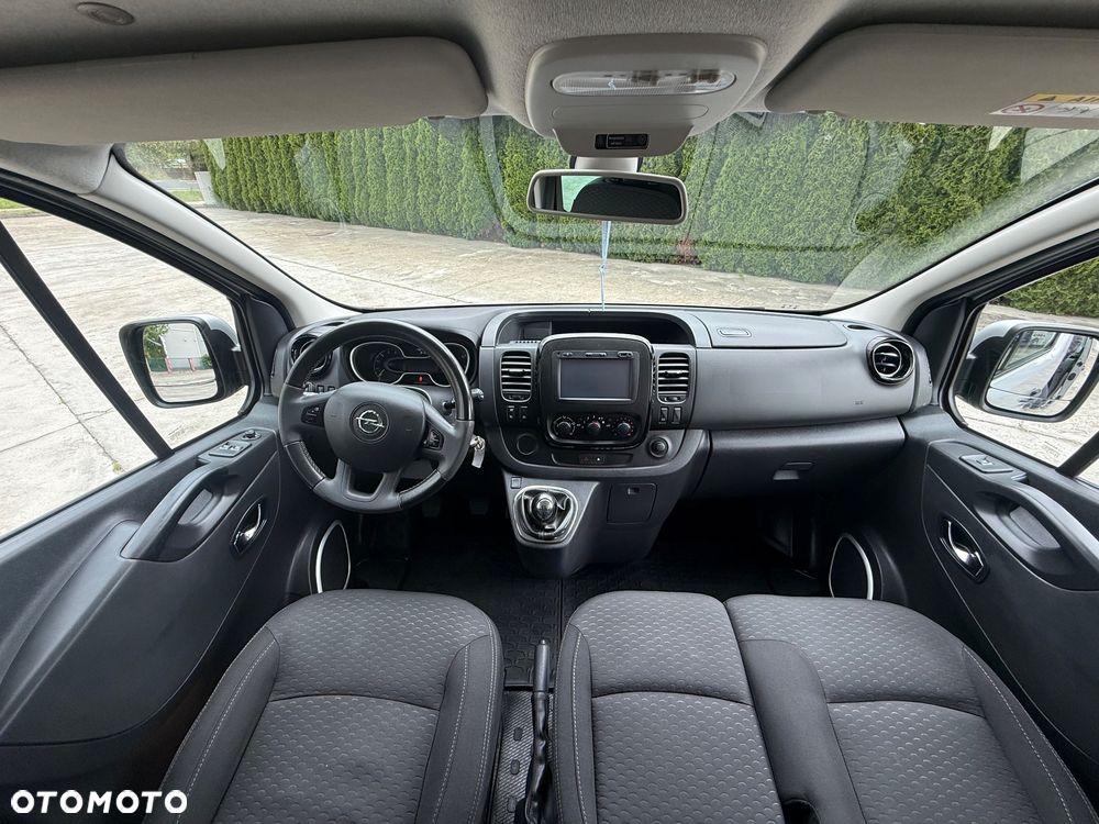 Opel Vivaro L2H1 2,9t Elegance Business - 16