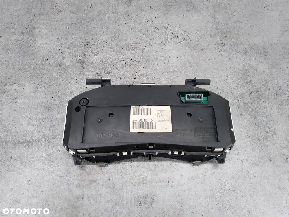 LICZNIK RENAULT CLIO III 8200305019--D 1.2 16V - 3