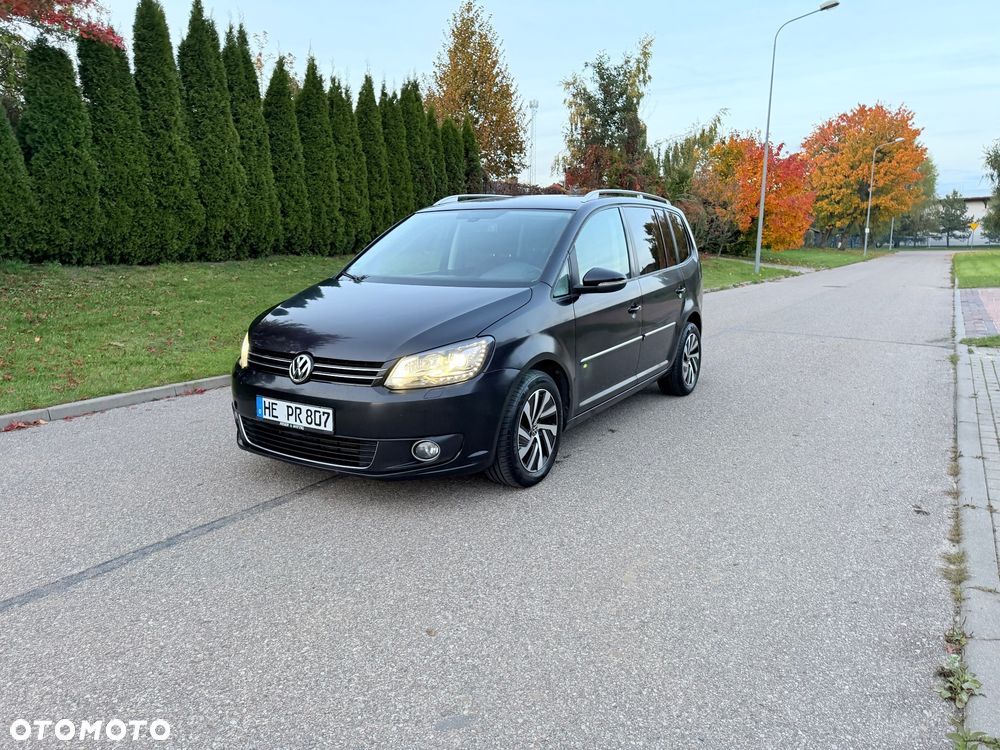 Volkswagen Touran - 22