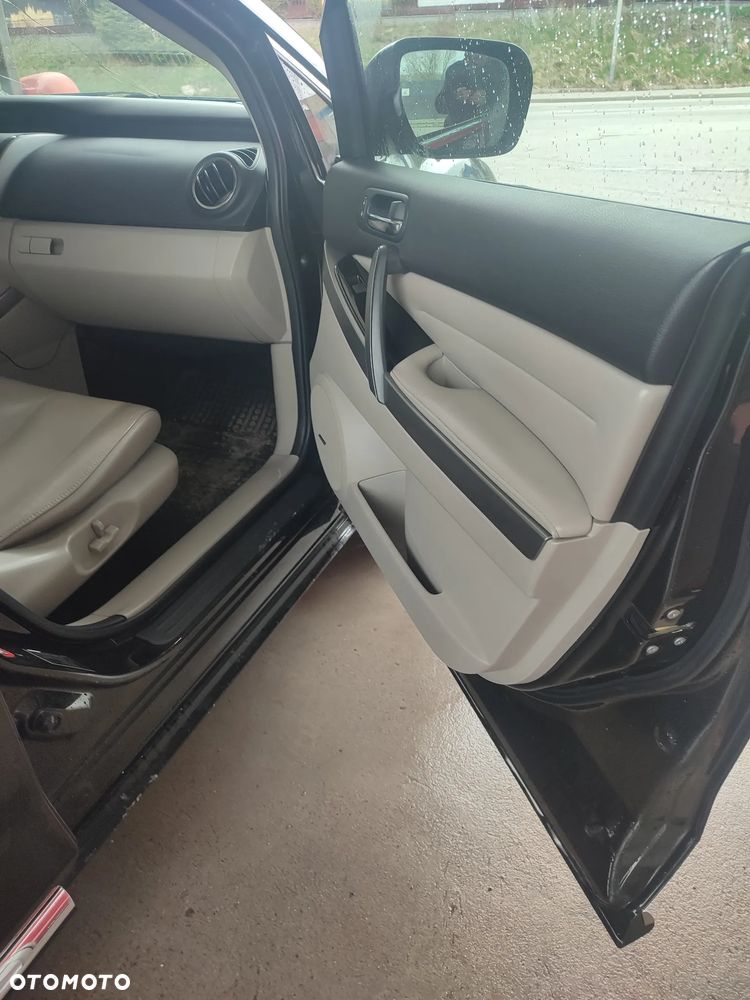 Mazda CX-7 - 11