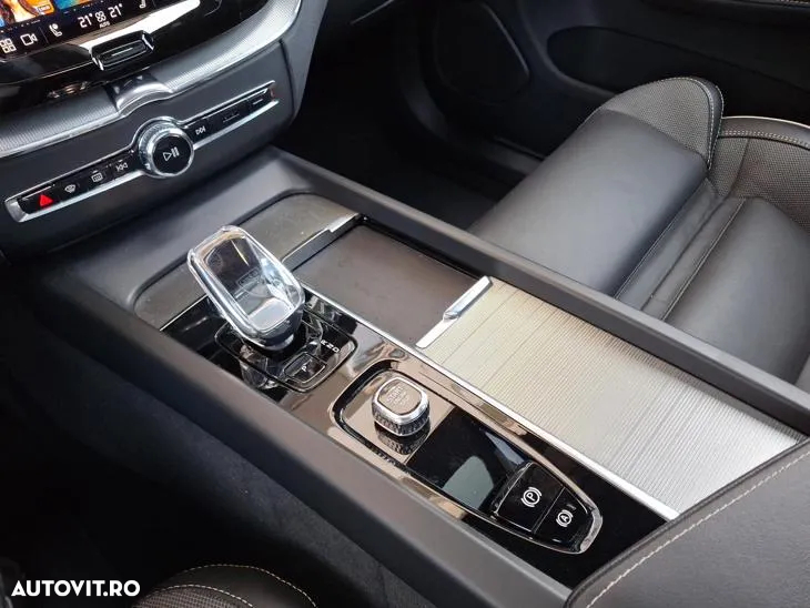 Volvo XC 60 B4 D AWD Geartronic Inscription - 24