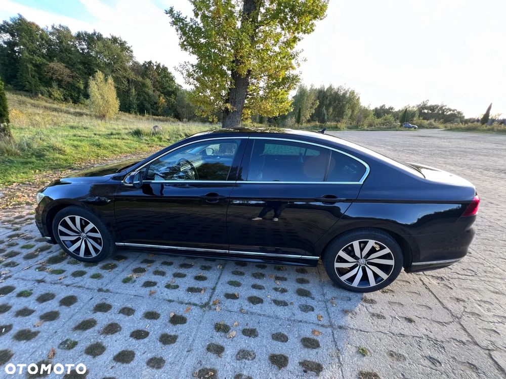 Volkswagen Passat - 8