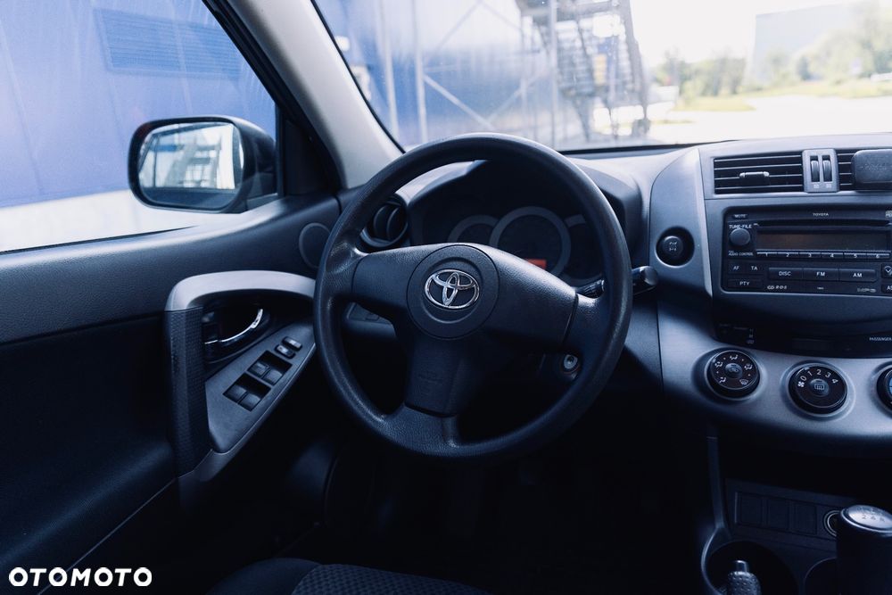 Toyota RAV4 2.0 4x4 Sol - 13