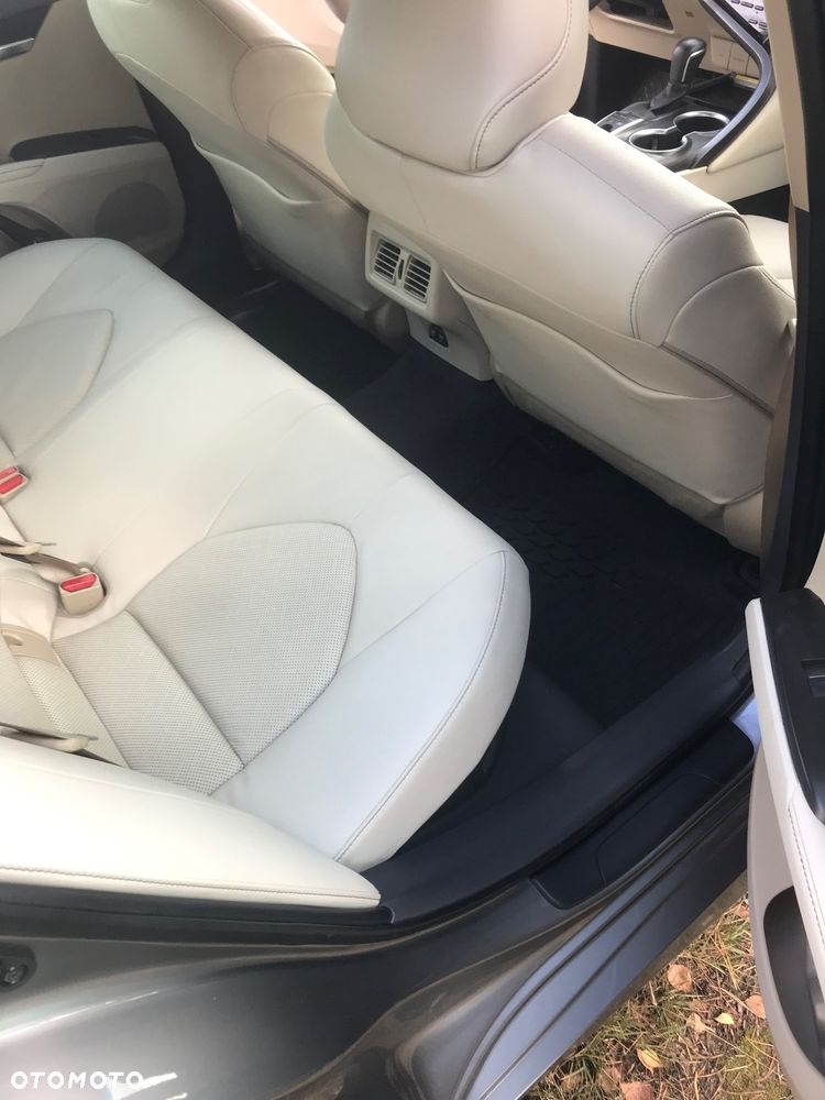 Toyota Camry 2.5 Hybrid Prestige CVT - 7